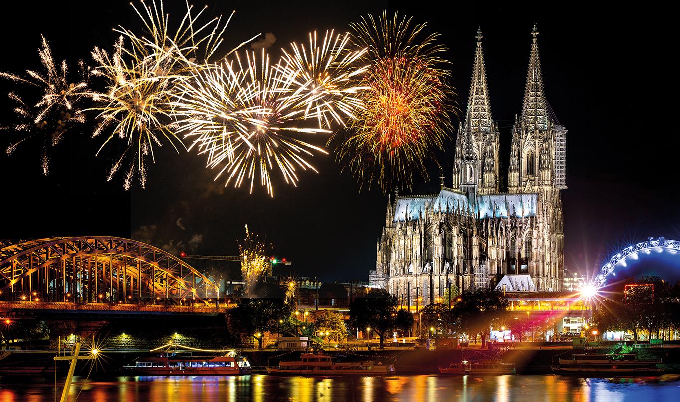 Kölner Lichter mit Schifffahrt und 2-Gang-Menü