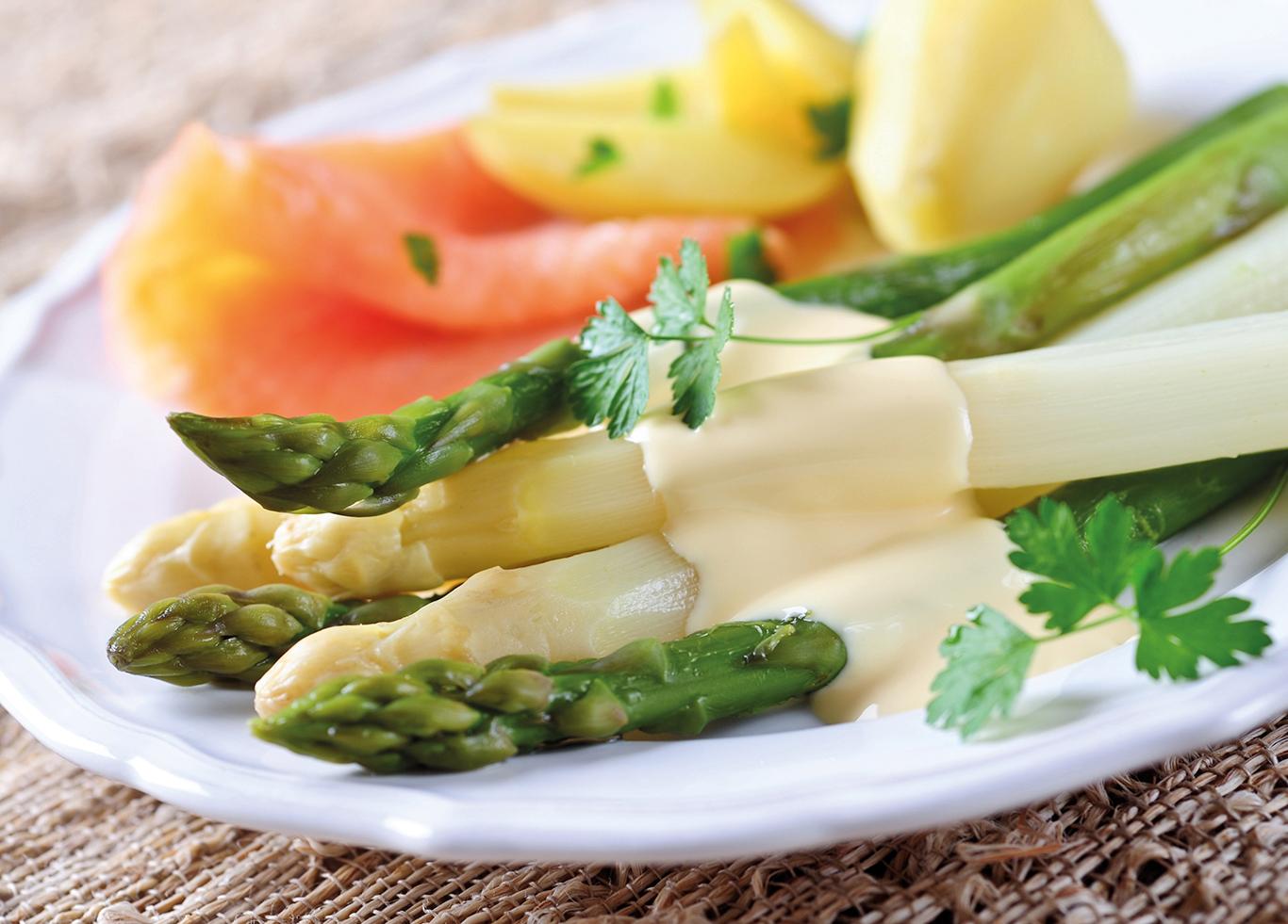 Spargelessen am Niederrhein